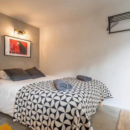 Tsarevets Big Group N7even Free Str. Parking Apartman Veliko Tarnovo
